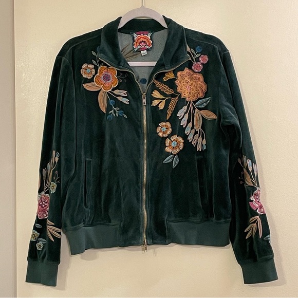 JOHNNY WAS Bianca Velour Mock Neck Sweatshirt in Jug - Picture 3 of 6